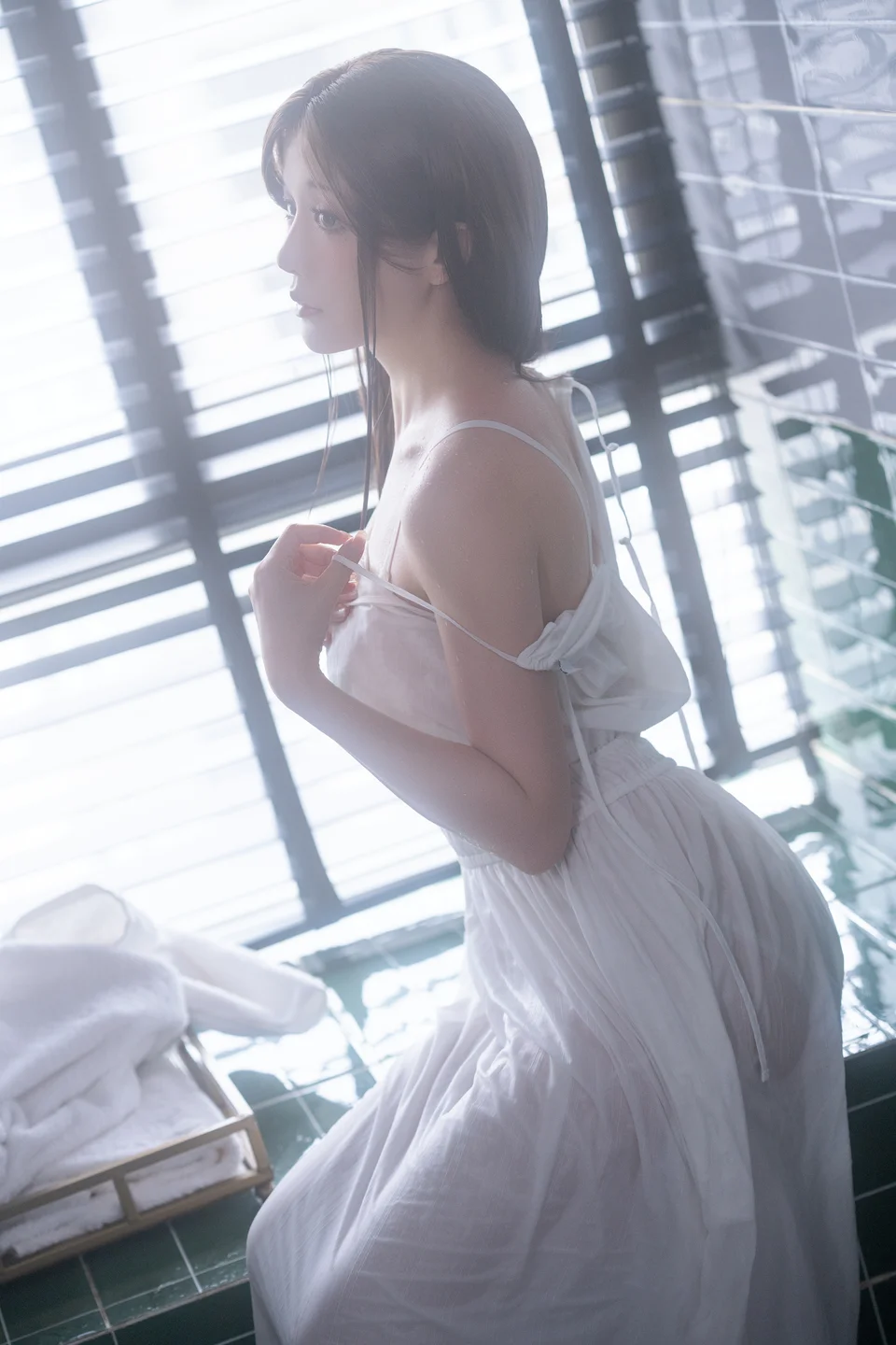 星之迟迟_25年5月计划G_雨天的奇妙偶遇_100P,1V_3_4GBp01 tg@simisebaisi 【丝足阁】014.webp